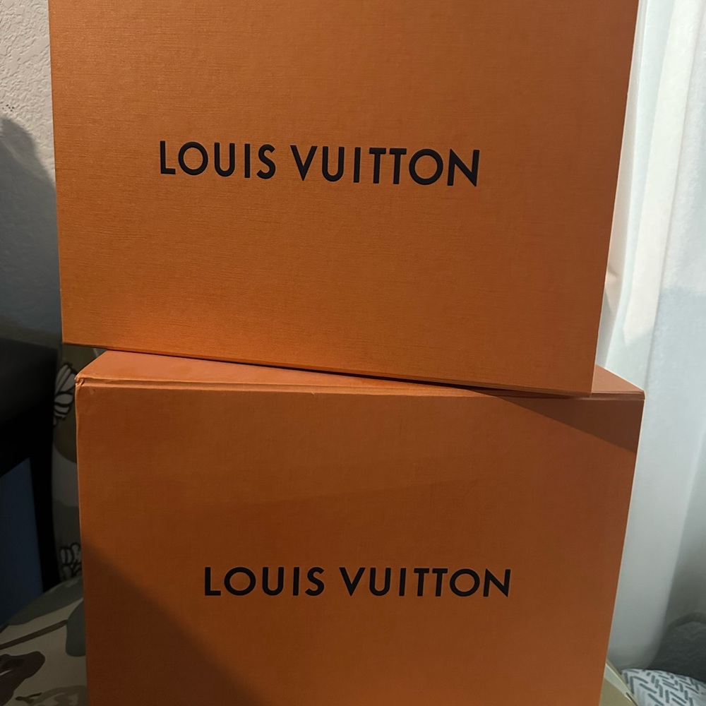 Meet your Posher, Emely